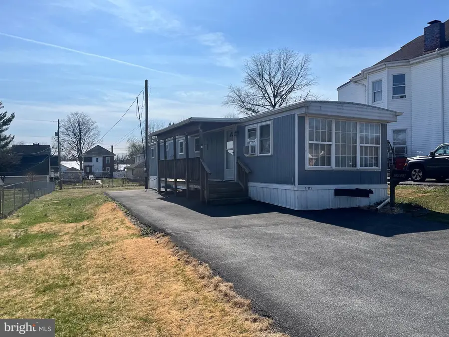 17813 Sherman Ave, Hagerstown, MD 21740 - #3