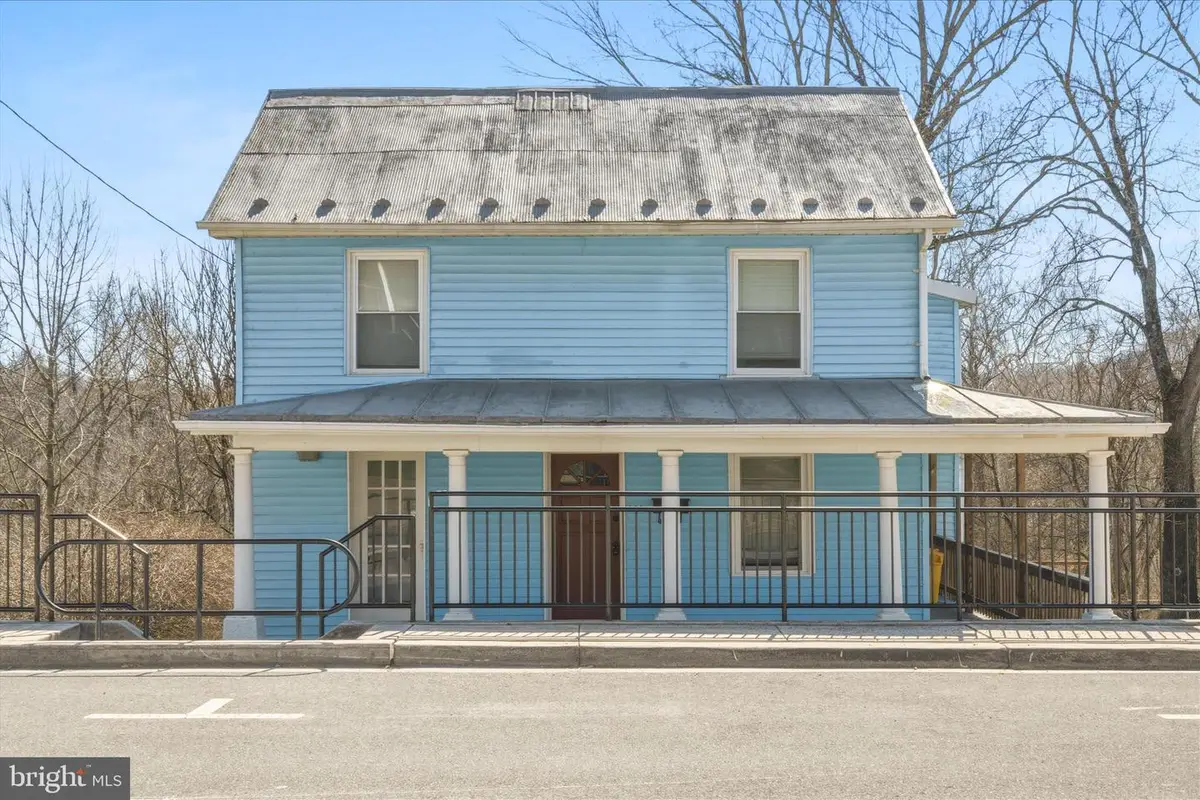 145 E Main St, Hancock, MD 21750 - #1