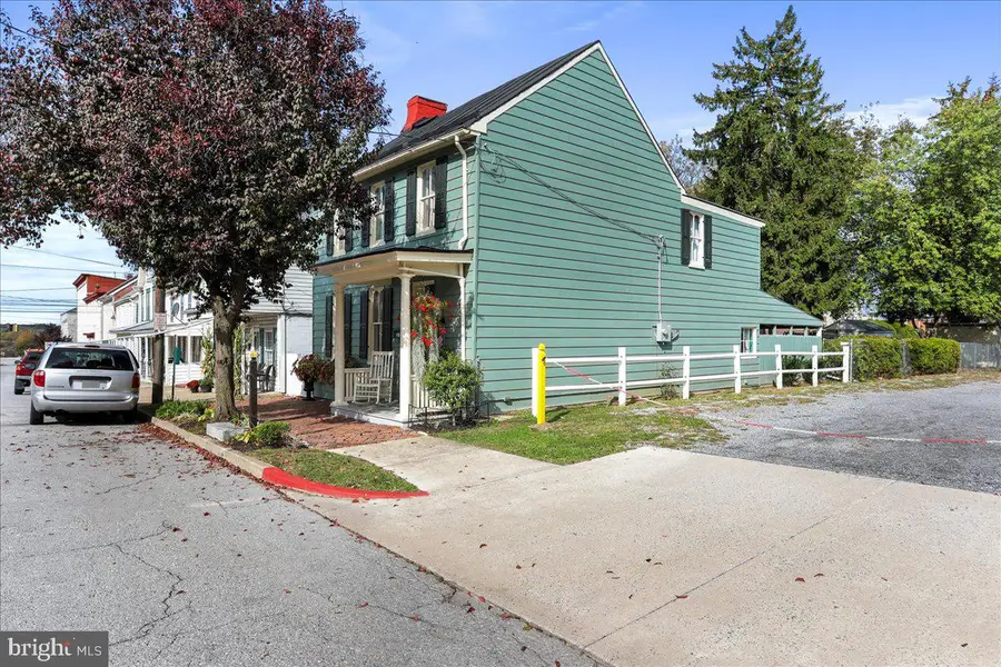 27 E Salisbury St, Williamsport, MD 21795 - #2