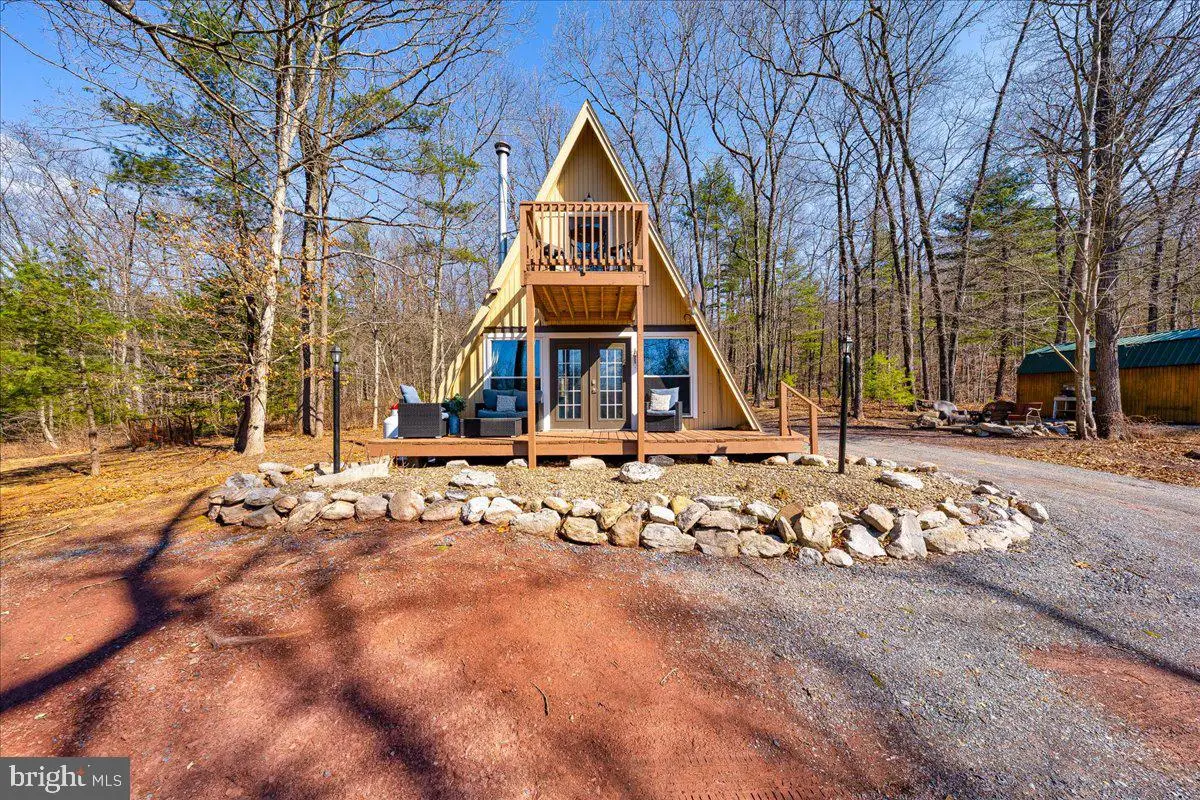 14141 Roberts Rd, Hancock, MD 21750 - #1