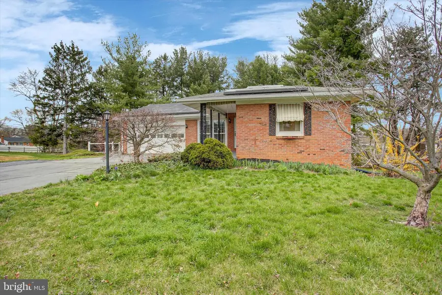 18514 Indian Cottage Rd, Hagerstown, MD 21742 - #3