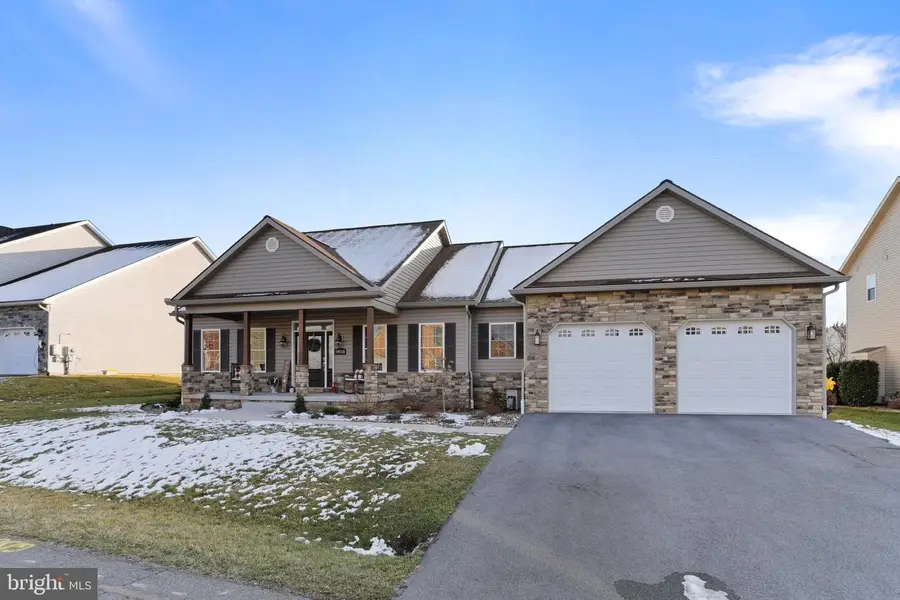 19115 Red Maple Dr, Hagerstown, MD 21742 - #2