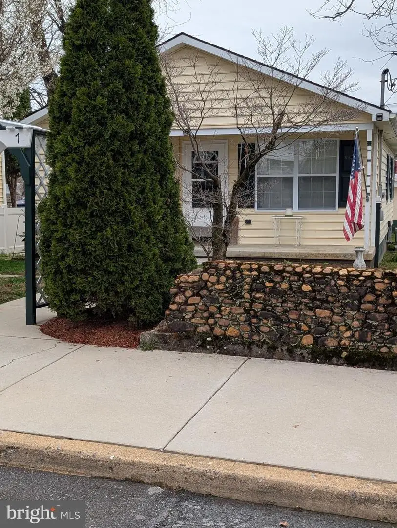 417 Liberty St, Hagerstown, MD 21740 - #2