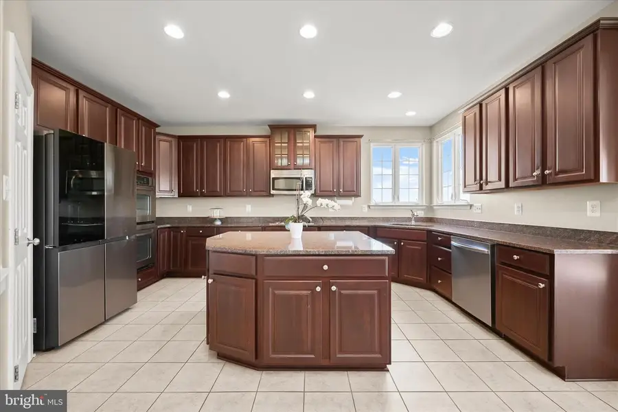 10138 Roulette Dr, Hagerstown, MD 21740 - #3