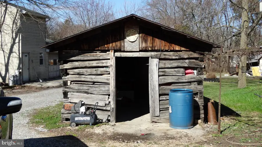 22209 Pondsville Rd, Hagerstown, MD 21742 - #3