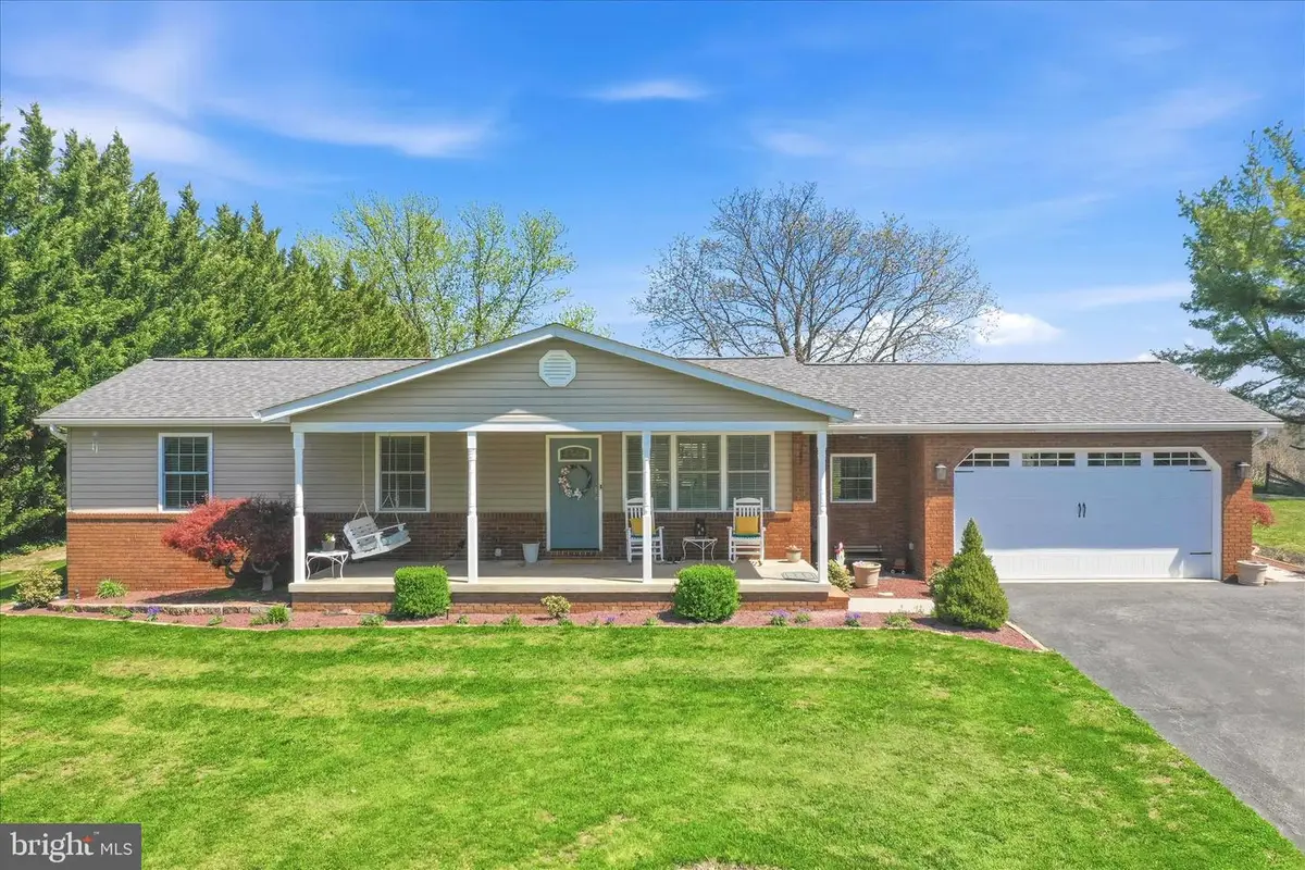 13117 Resh Rd, Hagerstown, MD 21740 - #1