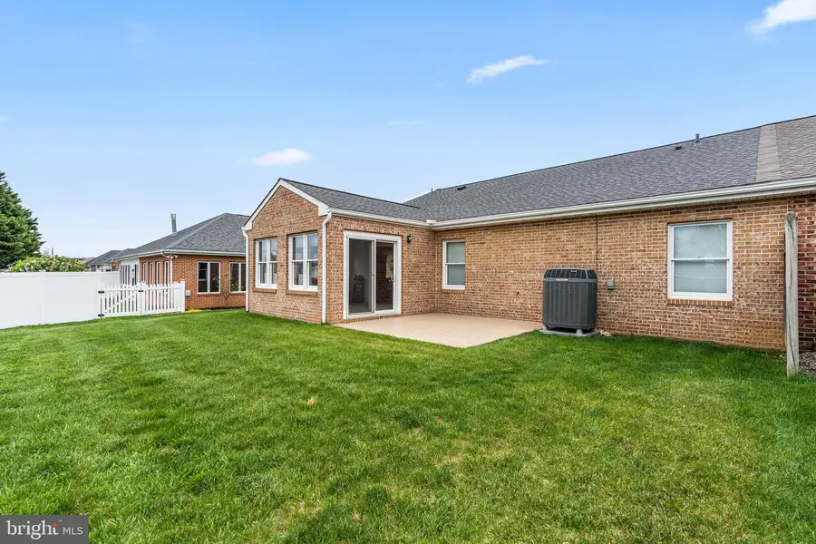 122 Southern Oak Dr, Hagerstown, MD 21740 - #3