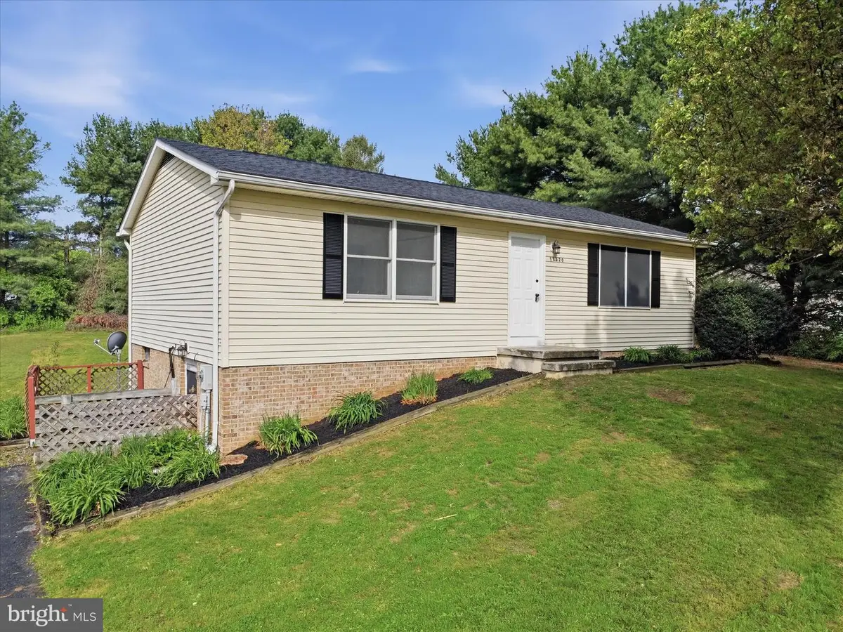 13020 Resh Rd, Hagerstown, MD 21740 - #1