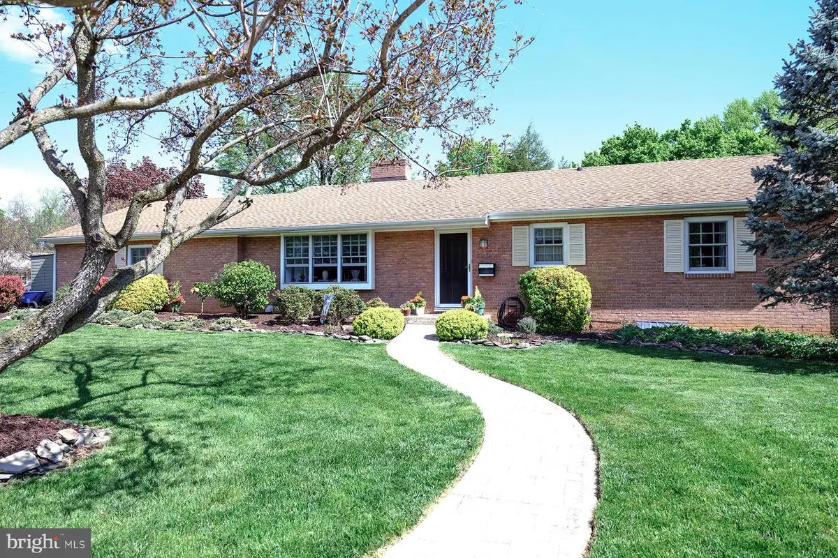 520 May St, Hagerstown, MD 21742 - #1