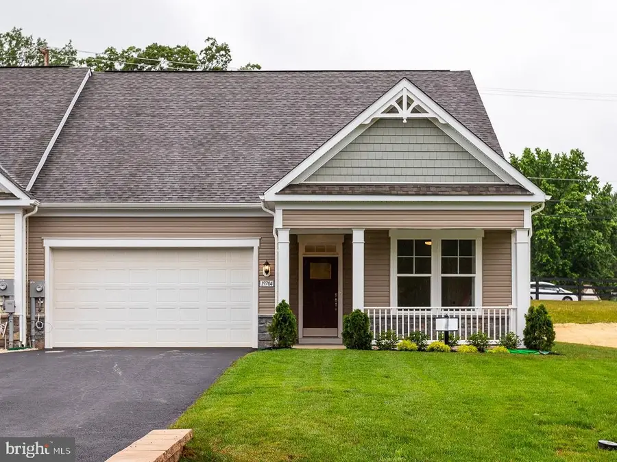 19704 Oleander Ct, Hagerstown, MD 21742 - #2