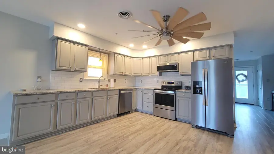 1227 Grand Legacy Dr, Hagerstown, MD 21740 - #3