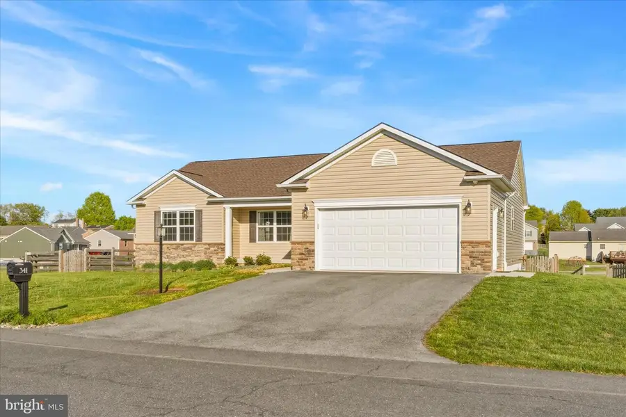 341 Dayspring Ln, Hagerstown, MD 21742 - #3
