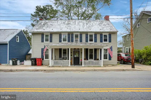 228 W Main St, SHARPSBURG, MD 21782