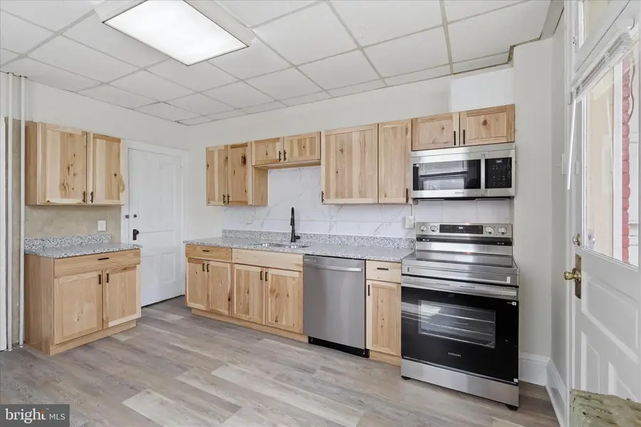 40 Fairground Ave, Hagerstown, MD 21740 - #2