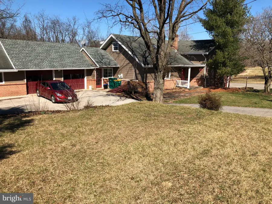 21680 Leitersburg Pike, Hagerstown, MD 21742 - #2