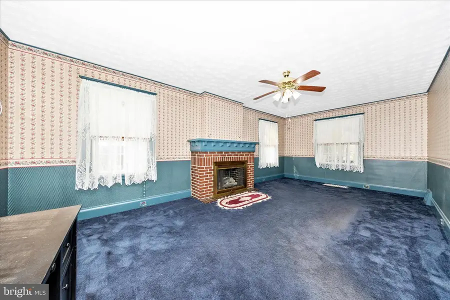 925 Frederick St, Hagerstown, MD 21740 - #3