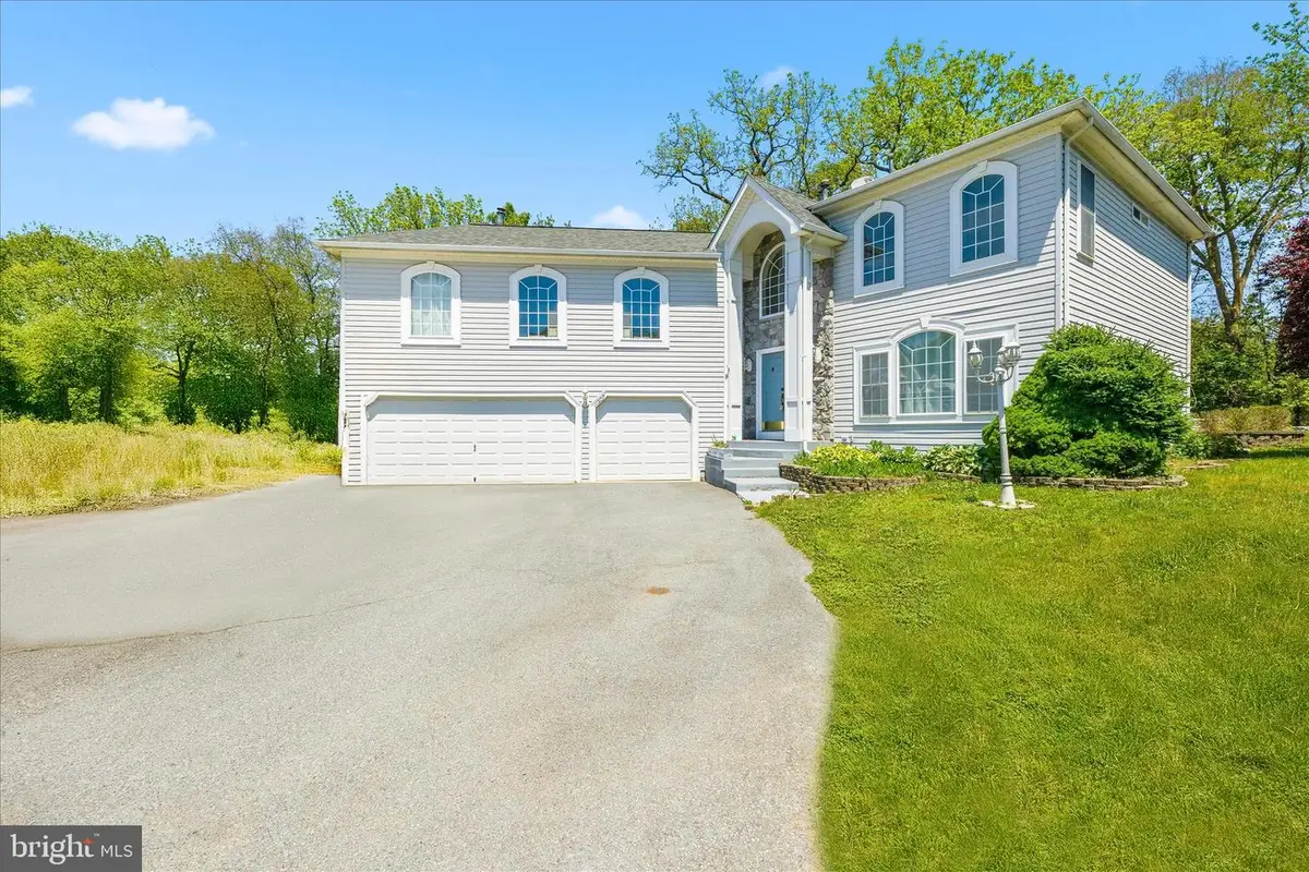 11507 Rolling Green Ct, Hagerstown, MD 21742 - #1