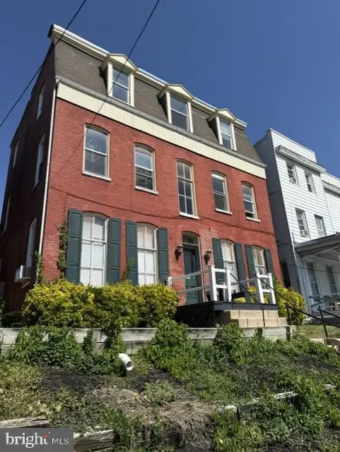 165 Summit Ave, Hagerstown, MD 21740 - #1