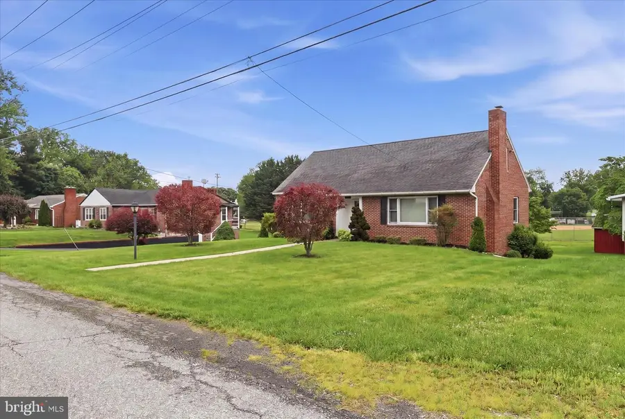 12421 Nesbitt Ave, Clear Spring, MD 21722 - #2