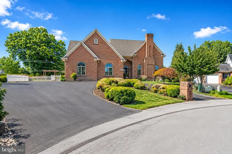 19001 Rock Maple Dr, Hagerstown, MD 21742 - #2