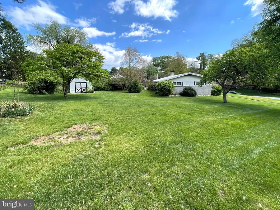 16 Bittersweet Dr, Hagerstown, MD 21740 - #2