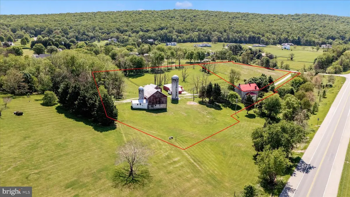 20504 Gapland Rd, Rohrersville, MD 21779 - #1