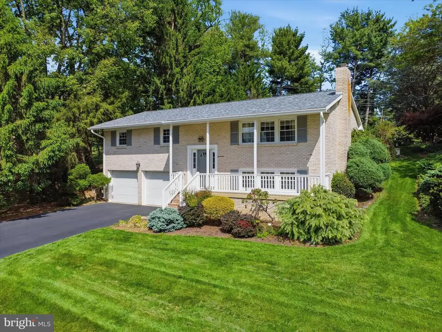 17 Bittersweet Dr, Hagerstown, MD 21740 - #3