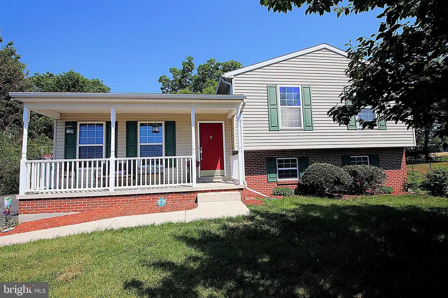 16903 Hampshire Dr, Williamsport, MD 21795 - #3