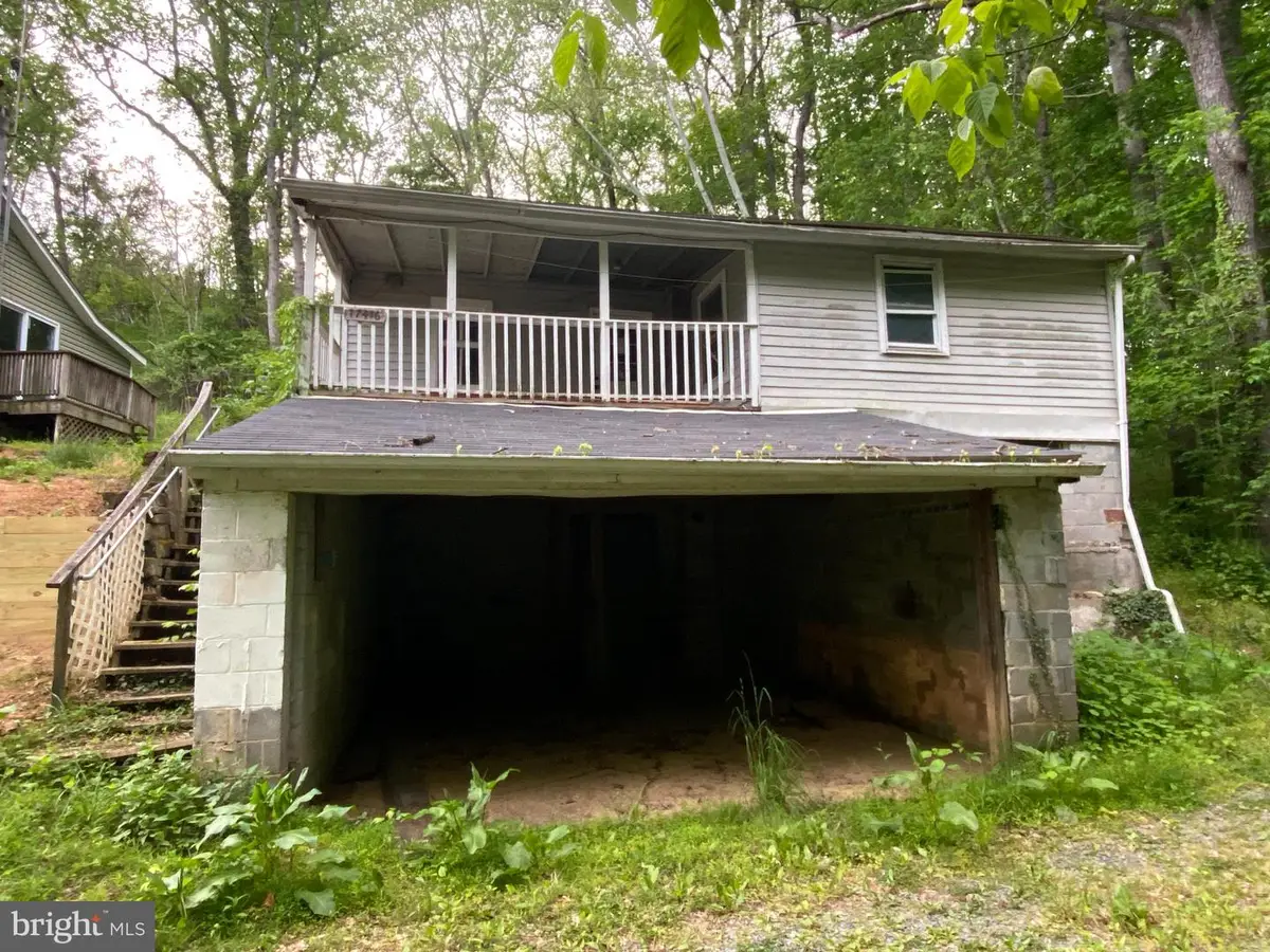 17416 Millers Sawmill Rd, Sharpsburg, MD 21782 - #1