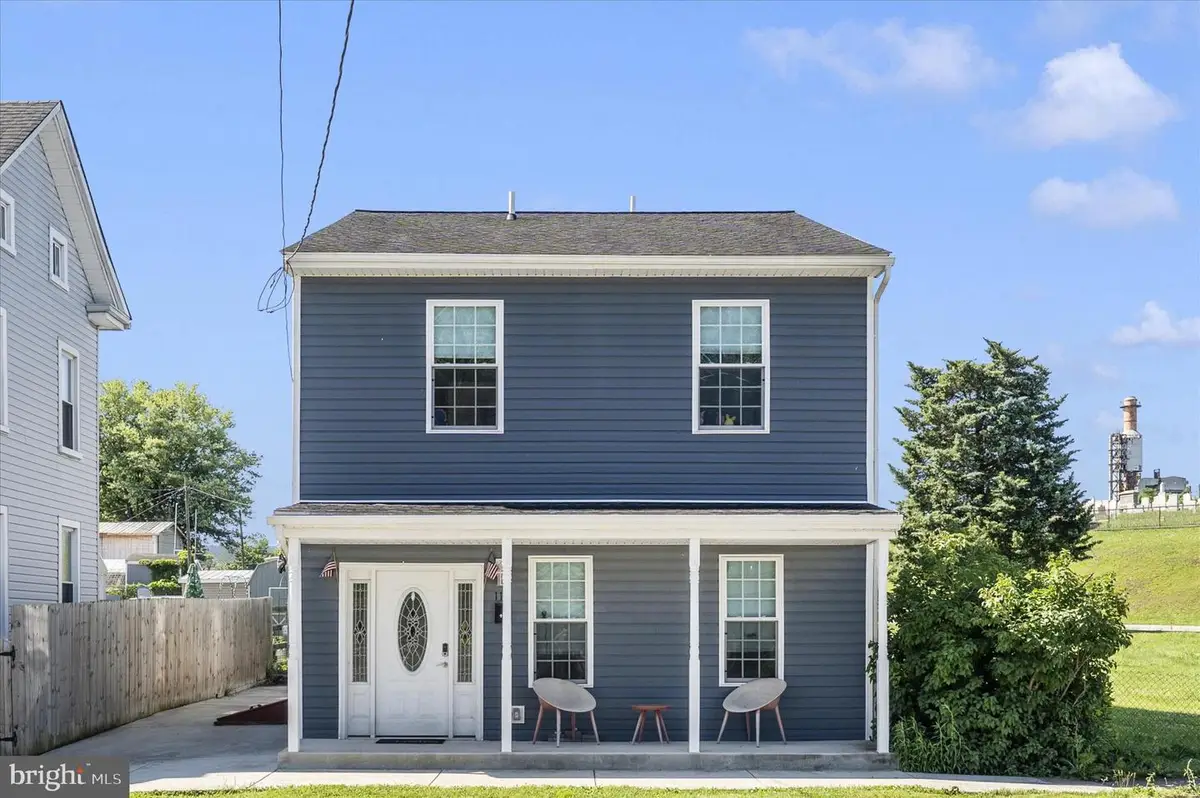 118 W Salisbury St, Williamsport, MD 21795 - #1