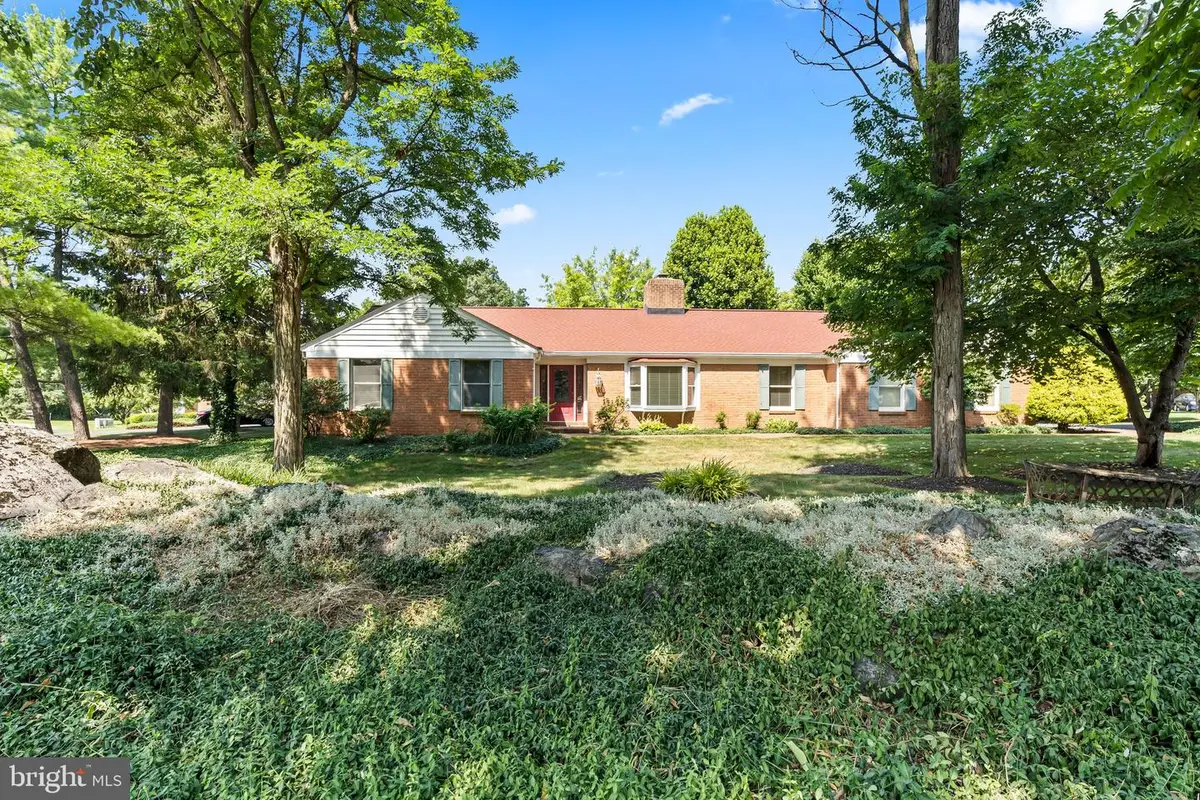1916 Applewood Cir, Hagerstown, MD 21740 - #1