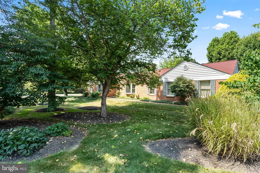 1916 Applewood Cir, Hagerstown, MD 21740 - #2