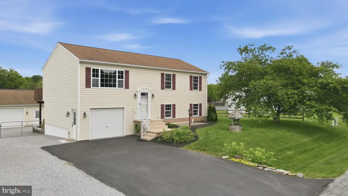 15932 Hibiscus Dr, Hagerstown, MD 21740 - #1