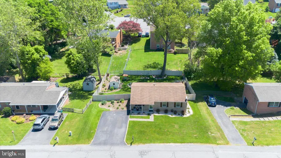 14 Stanford Rd, Hagerstown, MD 21742 - #2
