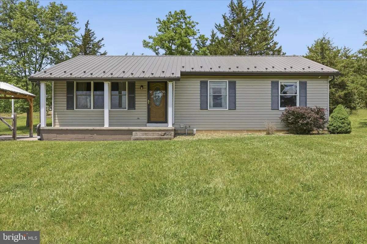 14438 Hollow Rd, Hancock, MD 21750 - #1