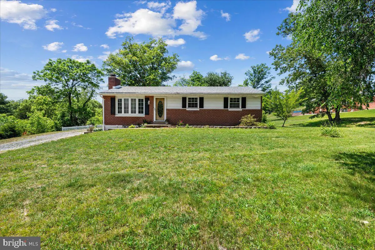 13816 White Oak Rdg, Hancock, MD 21750 - #1