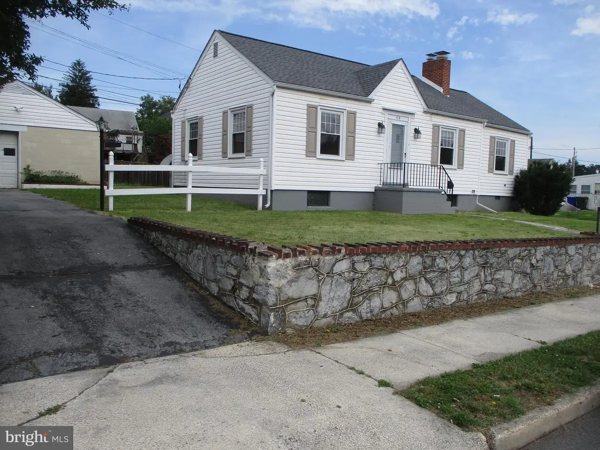 719 Chestnut St, Hagerstown, MD 21740 - #1