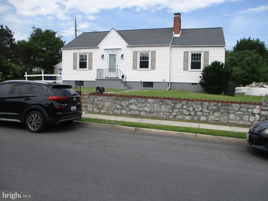 719 Chestnut St, Hagerstown, MD 21740 - #2