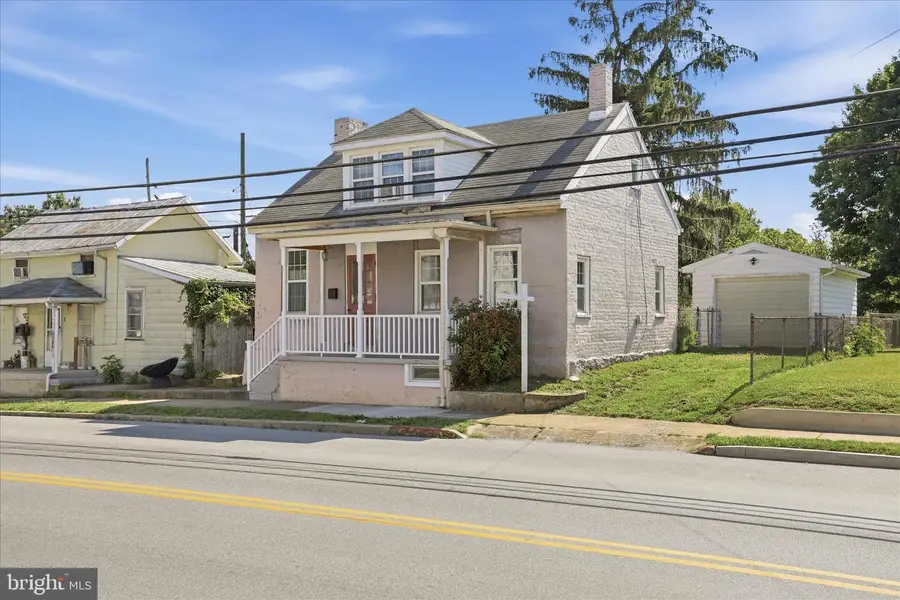 105 S Artizan St, Williamsport, MD 21795 - #2