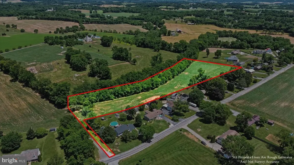 21216 Leiters Mill Rd, Hagerstown, MD 21742 - #1