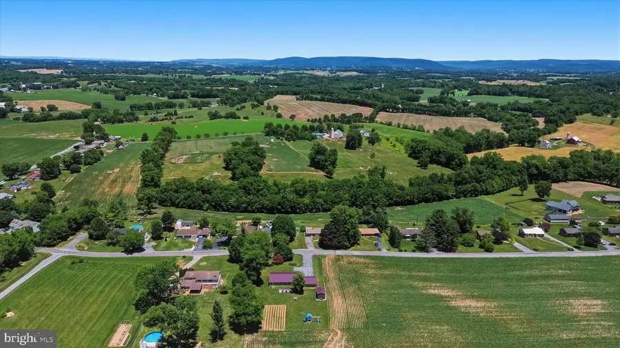 21216 Leiters Mill Rd, Hagerstown, MD 21742 - #2