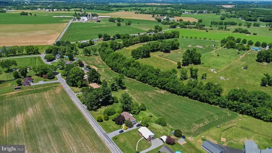 21216 Leiters Mill Rd, Hagerstown, MD 21742 - #3