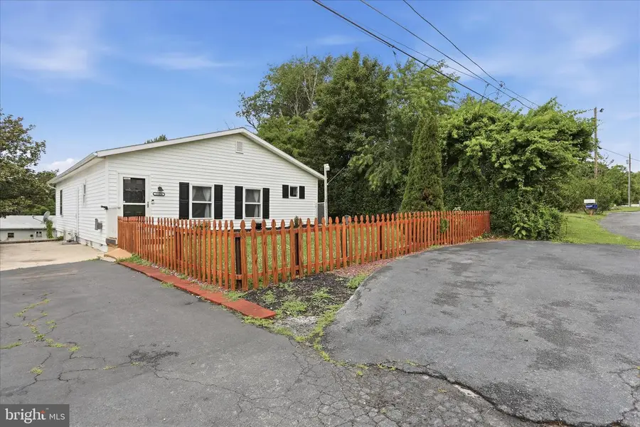 21434 Greenbrier Rd, Boonsboro, MD 21713 - #2