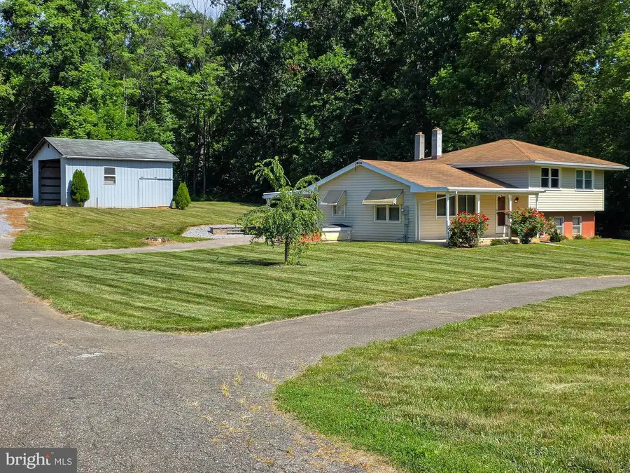8522 Neck Rd, Williamsport, MD 21795 - #2