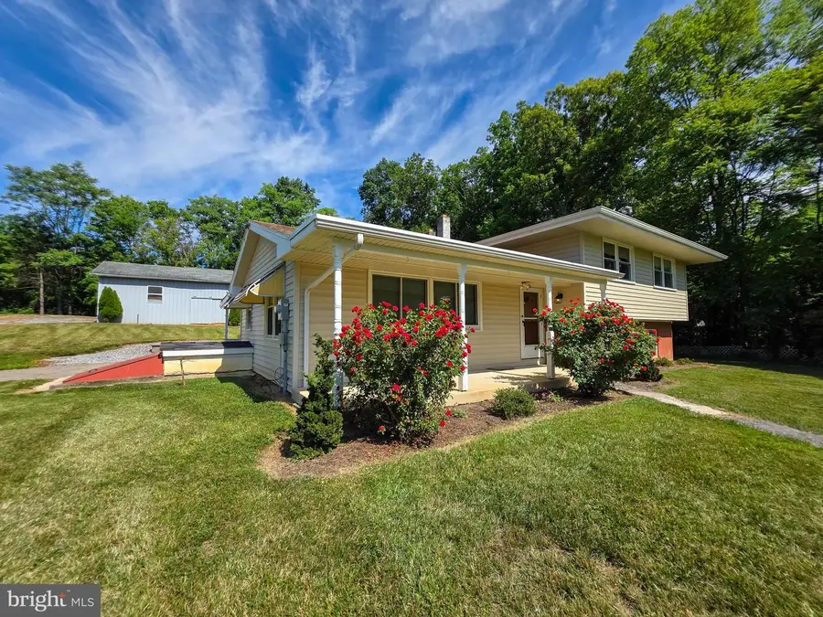 8522 Neck Rd, Williamsport, MD 21795 - #3