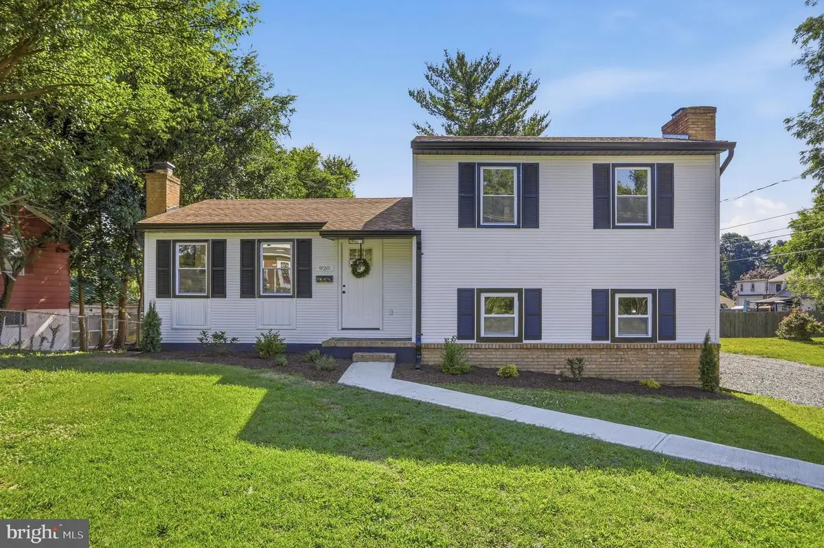 920 Linwood Rd, Hagerstown, MD 21740 - #1