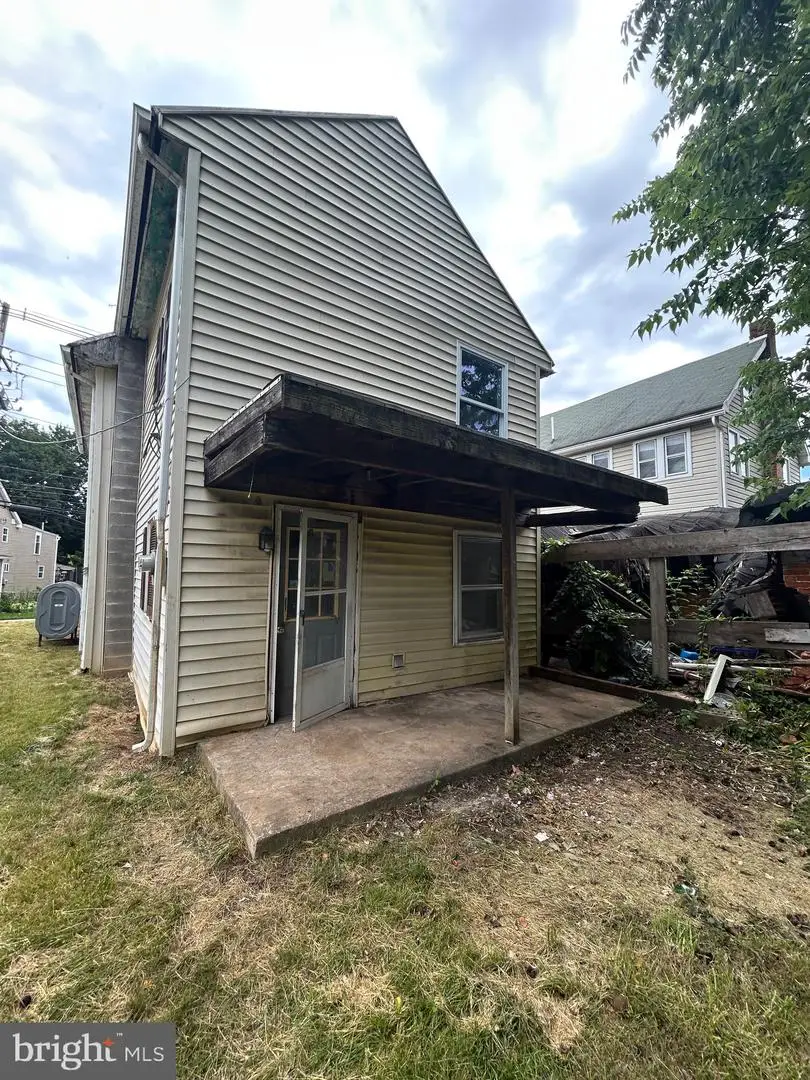 654 Pennsylvania Ave, Hagerstown, MD 21740 - #3