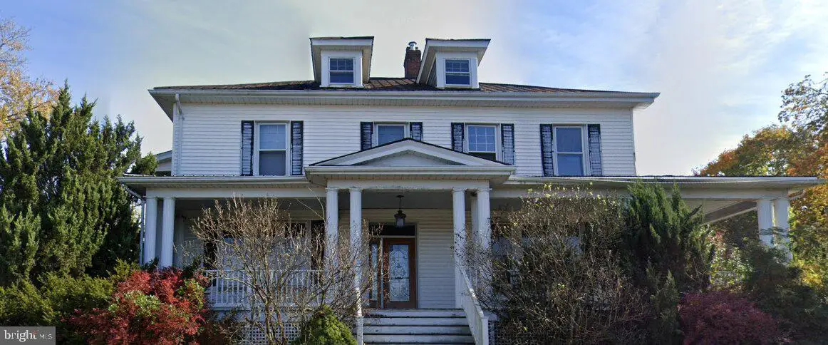 6 Grand St, Hancock, MD 21750 - #1