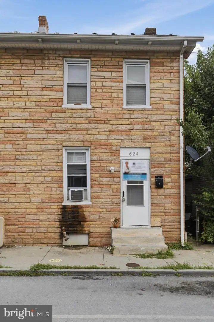 624 George St, Hagerstown, MD 21740 - #3