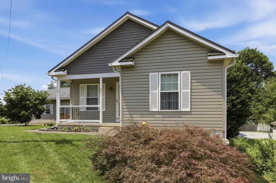 201 Saint Paul St, Boonsboro, MD 21713 - #2